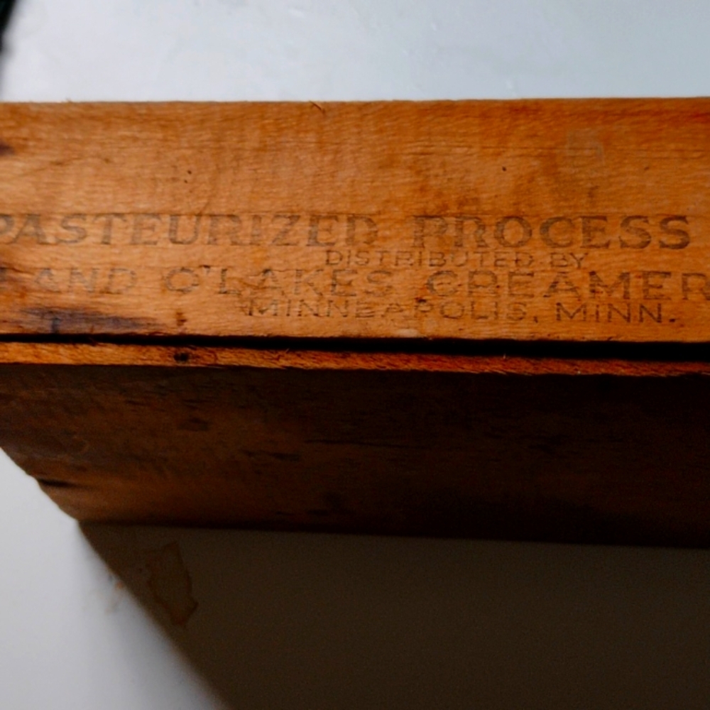 ⚜️ Antique Vintage Wooden Land O Lakes Cheese Box Distressed Mid-Century